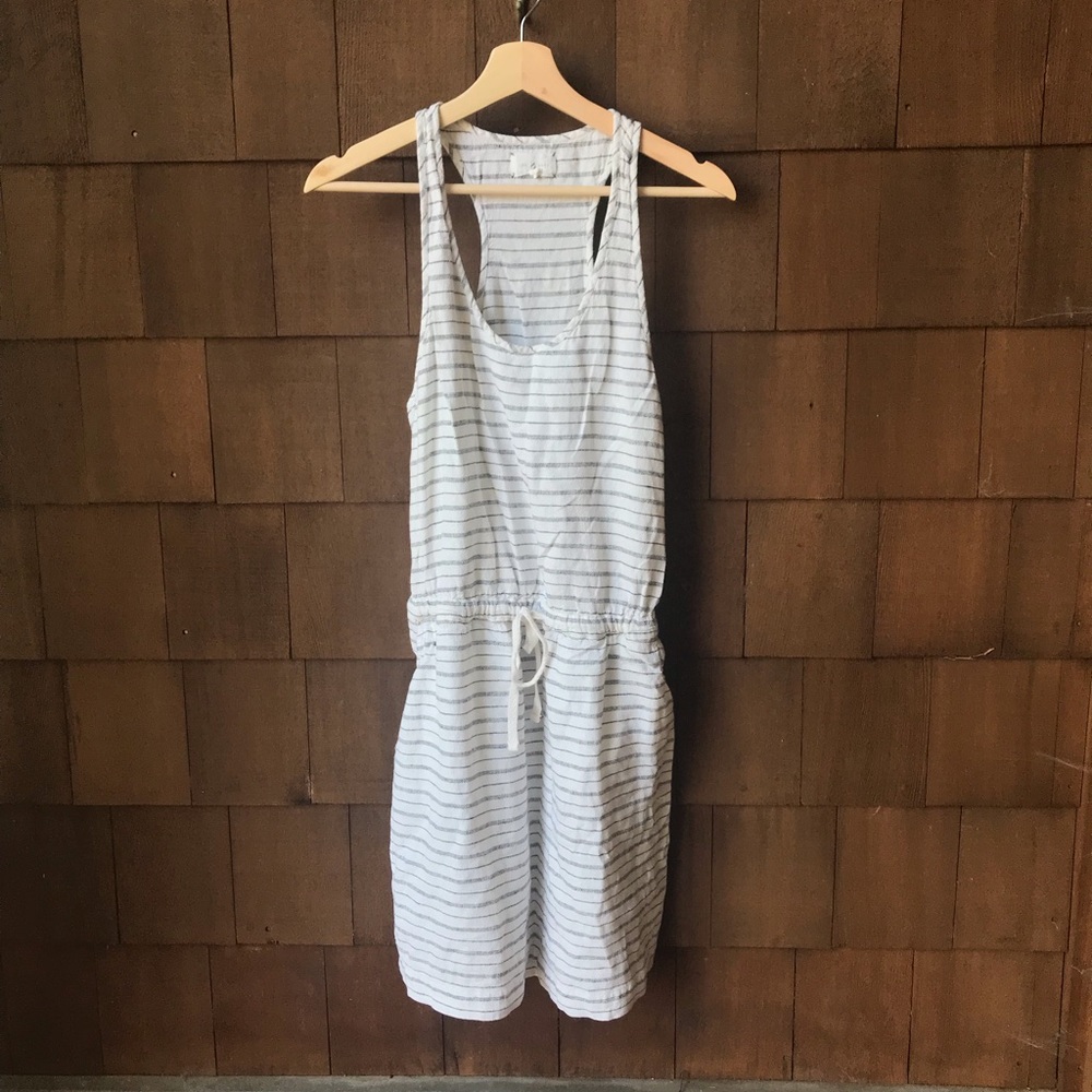 Lou & Grey Linen Racerback Dress Black and White
